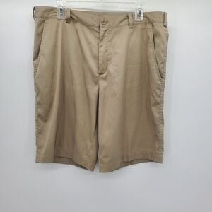 Nike dri fit tan flat front shorts men's size 35